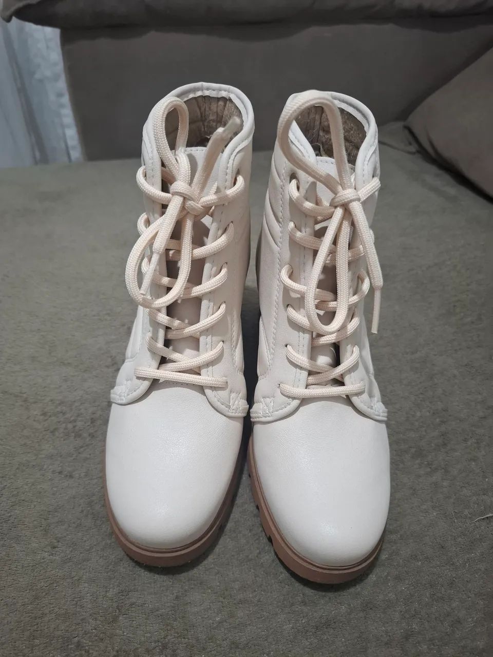 Bota feminina - Foto 2