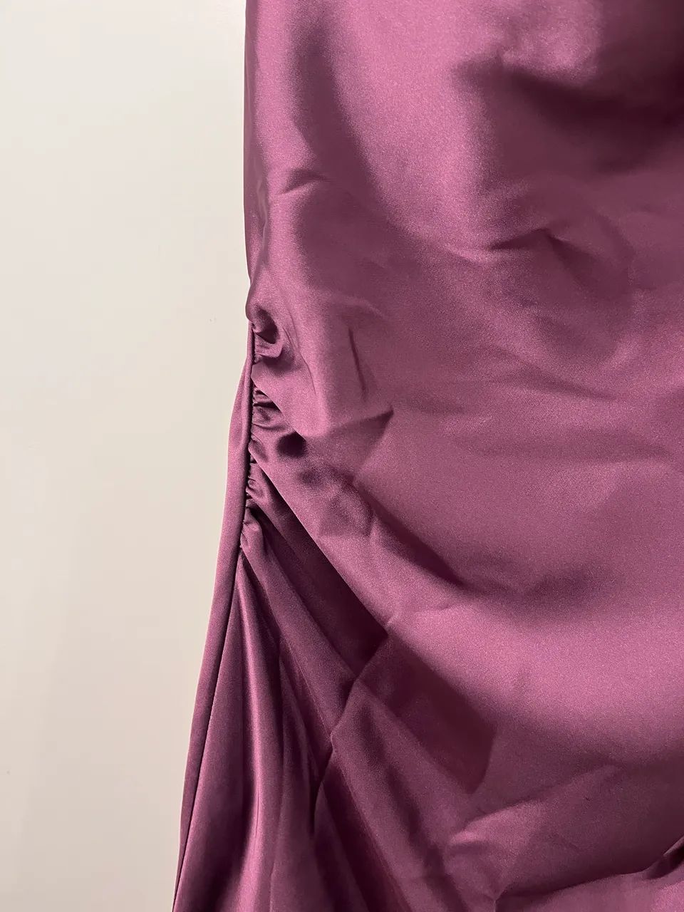 Vestido cetim roxo Zara