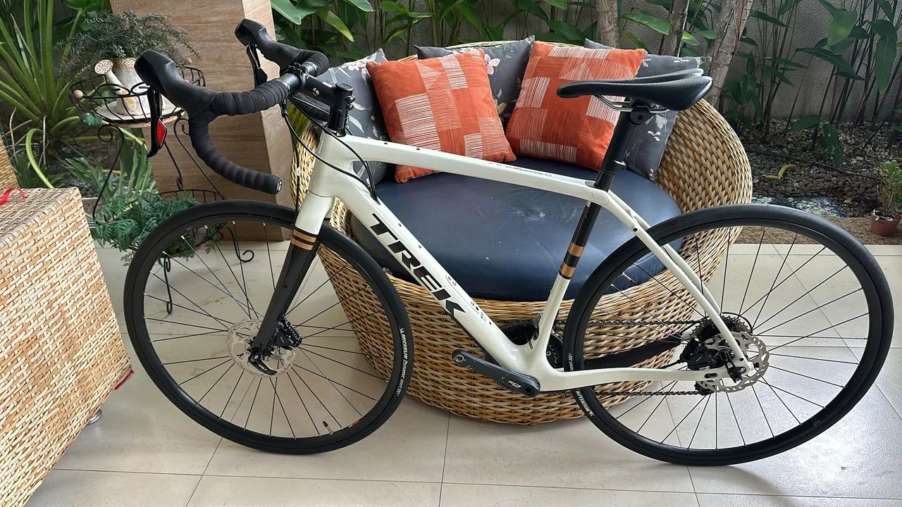 Bicicleta trek check point SL5