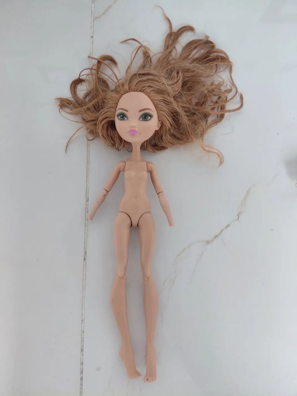 Lote sucatas ever after high - Foto 2