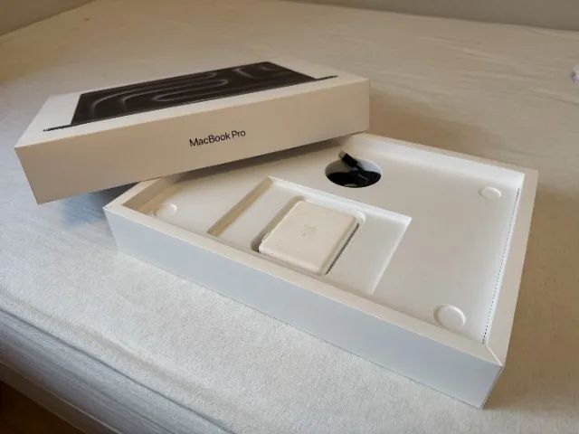 MacBook Pro 16? M4 Pro - 24 GB RAM / SSD de 1 TB - Foto 3