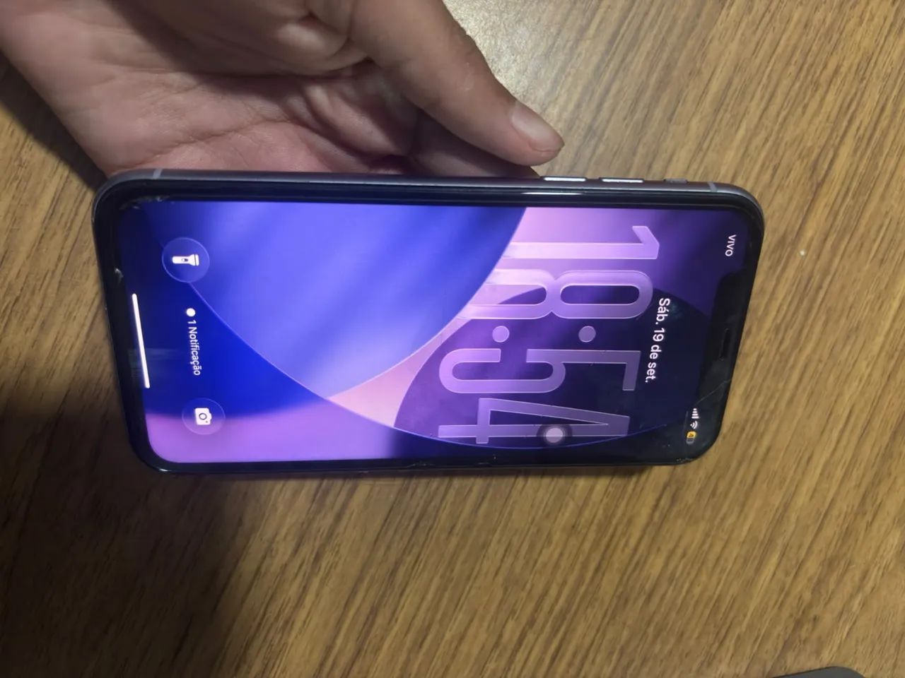 iPhone 11 64g com a traseira quebrada  - Foto 4