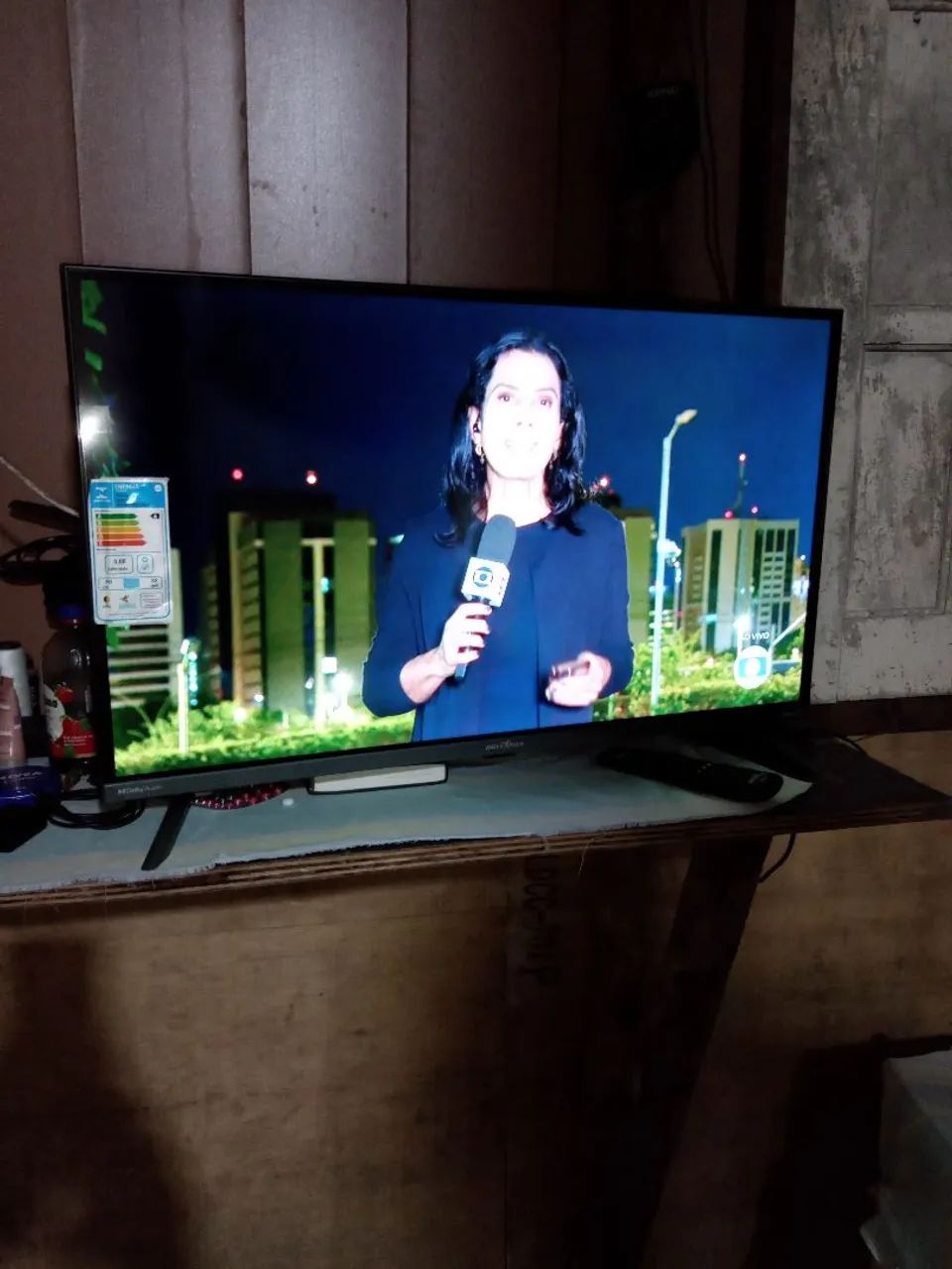 Vendo TV smartv 32  polegadas  - Foto 3