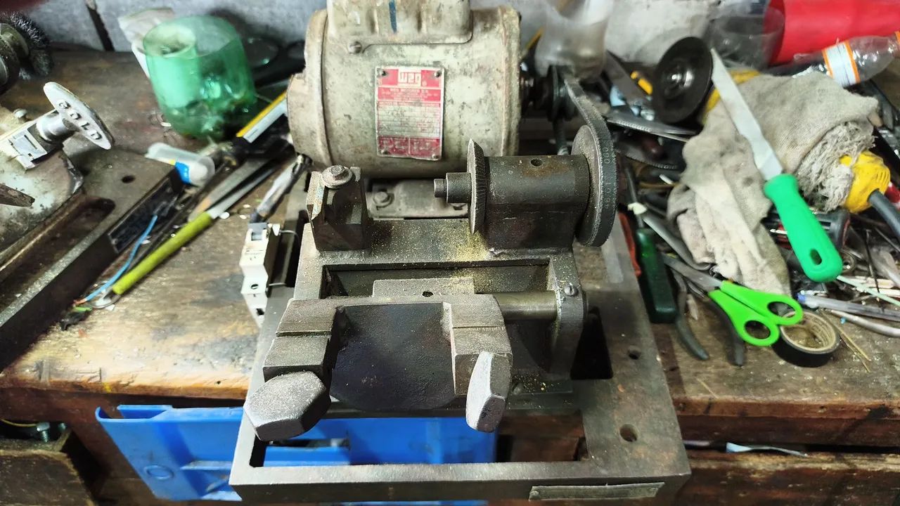 Máquina copiar chaves Yale e automotiva  - Foto 2