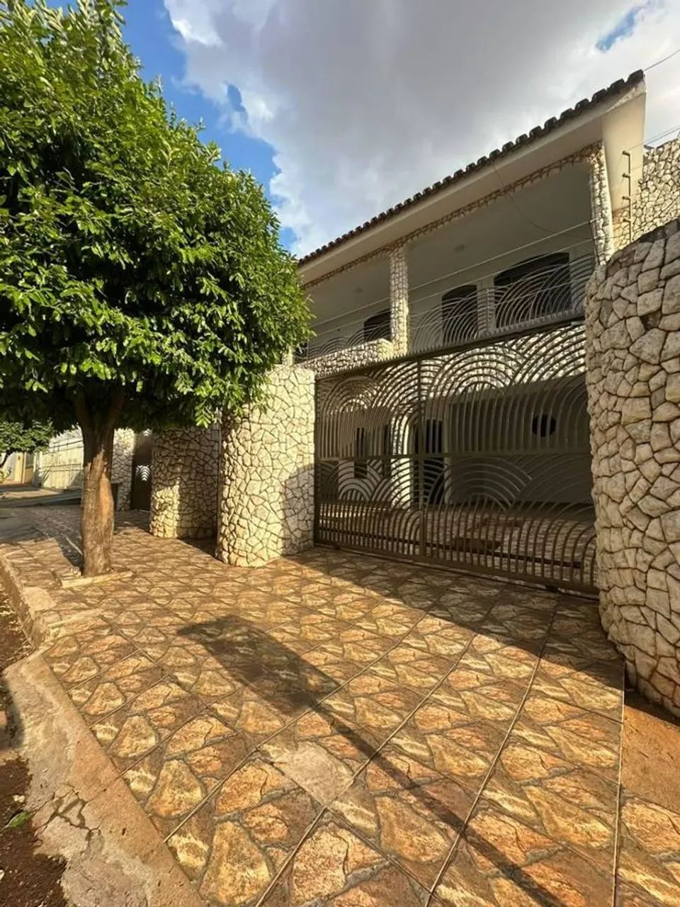 Sobrado com 4 quartos, Vila Santo André - Rio Verde - Foto 2