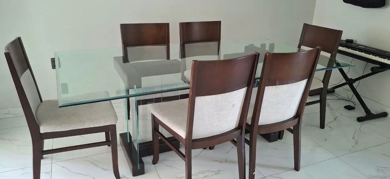 Mesa de Jantar - Brinde de 6 cadeiras