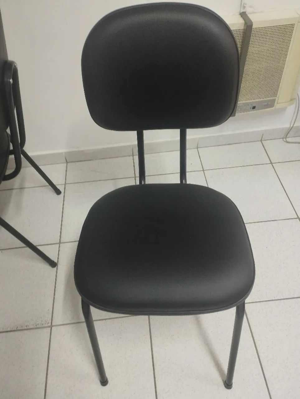 Cadeira de escritório - atendimento/ recepção  - Foto 2