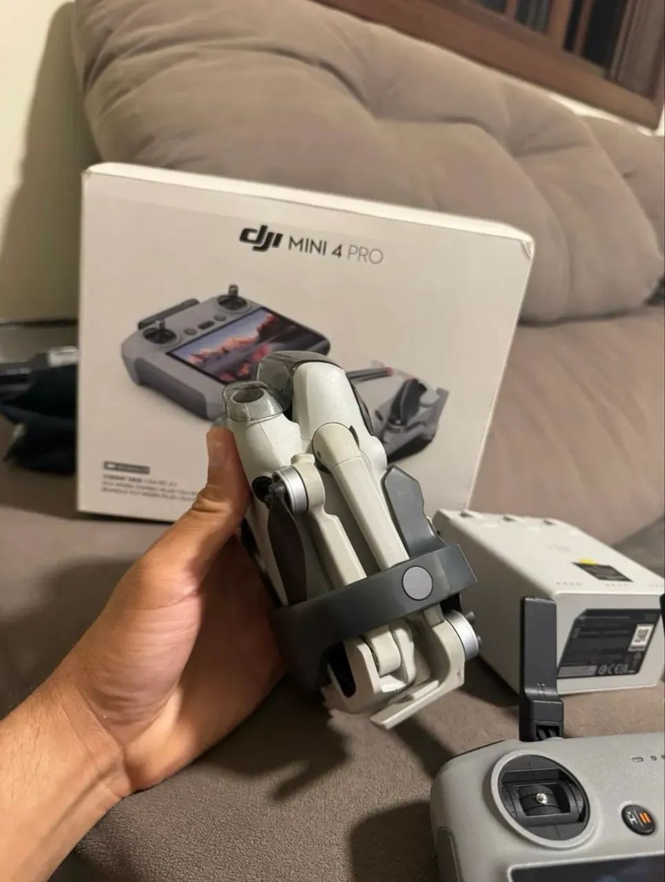 Drone Dji Mini 4 pro - Kit Flymore - Foto 3