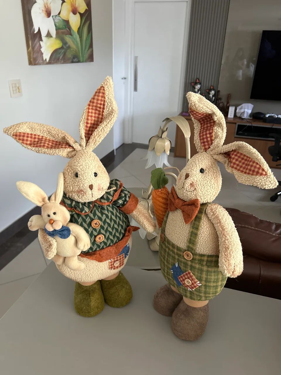 Casal de coelhos e coelhinho decorativo artesanal