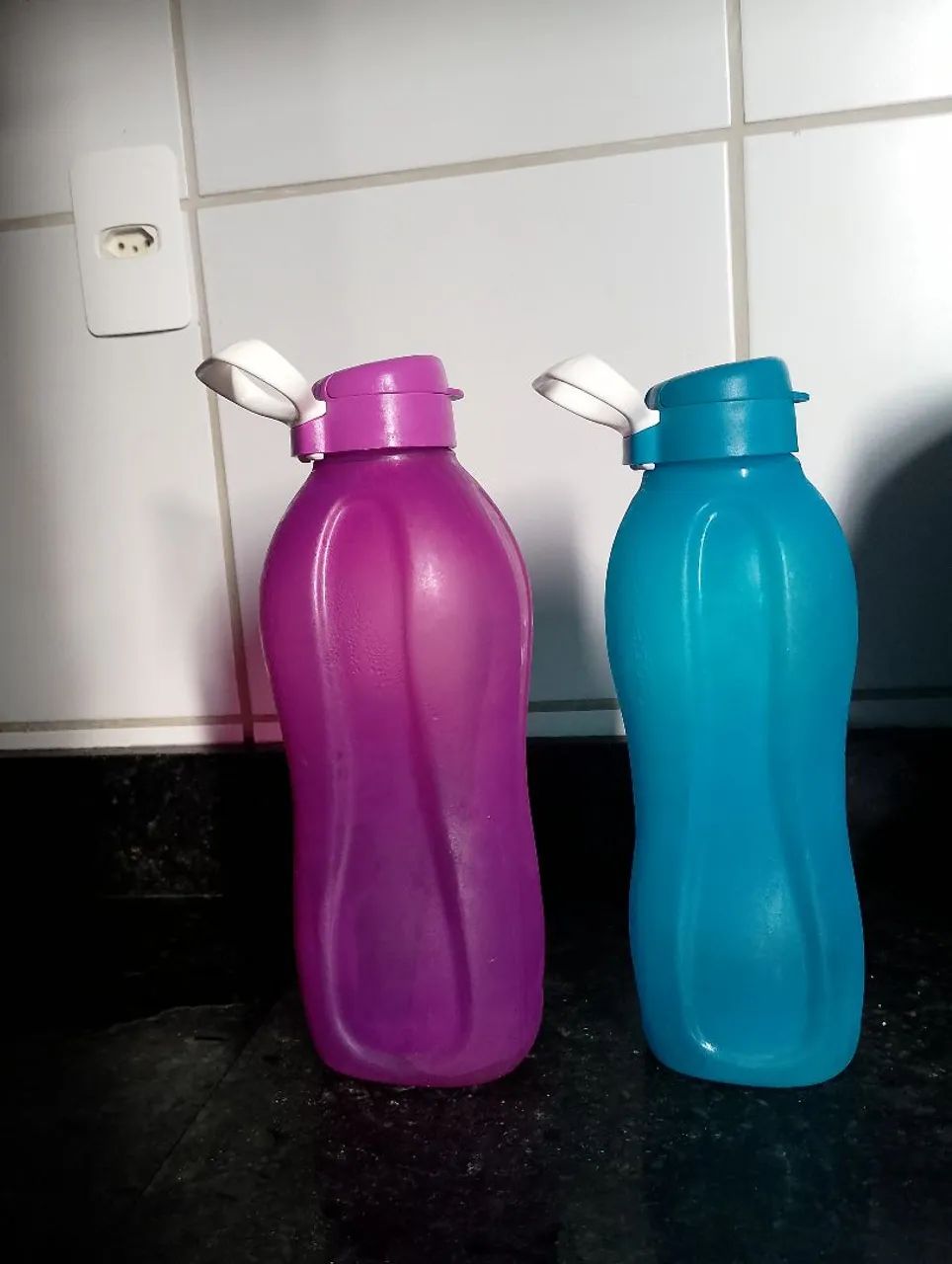 Garrafas da Tupperware  - Foto 3