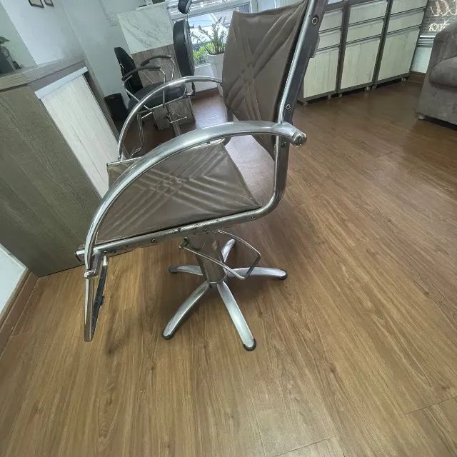 Cadeira de Cabeleireiro - Foto 2