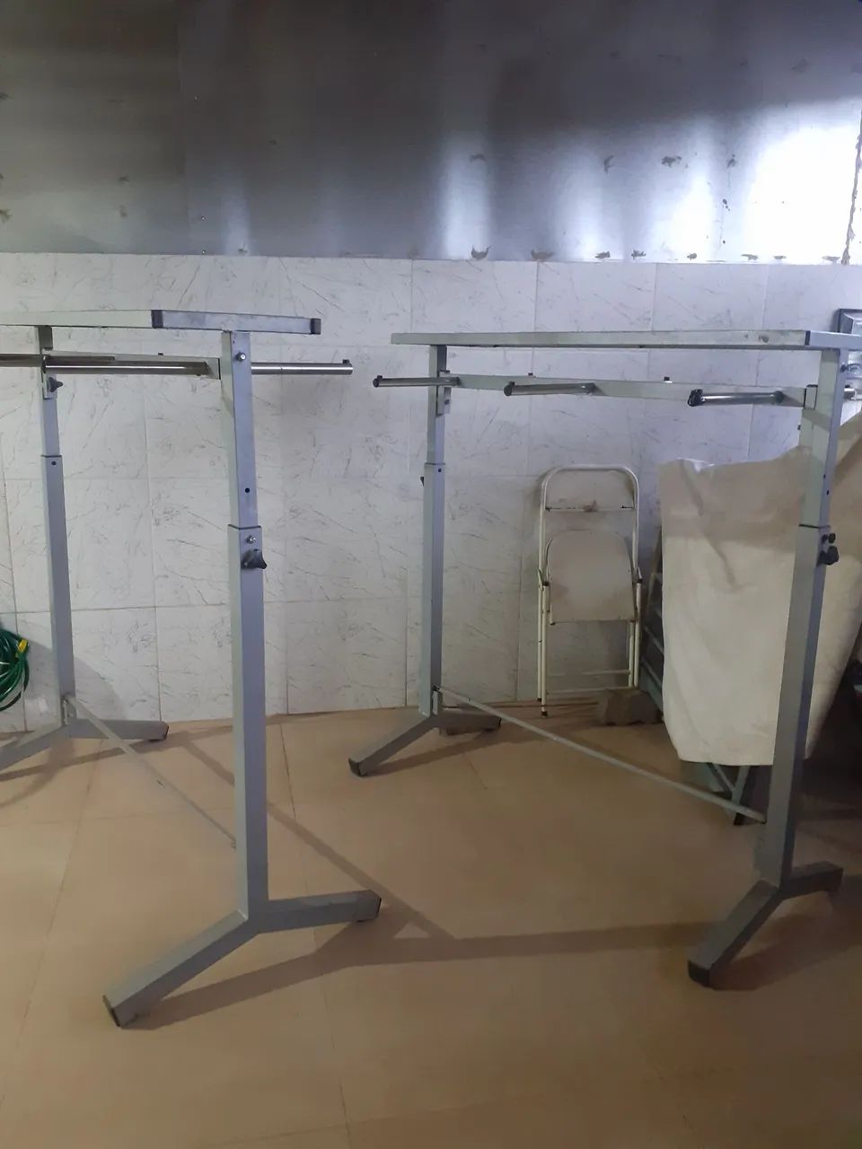 EXPOSITORES DE FERRO, SÃO 2 EXPOSITORES - Foto 4