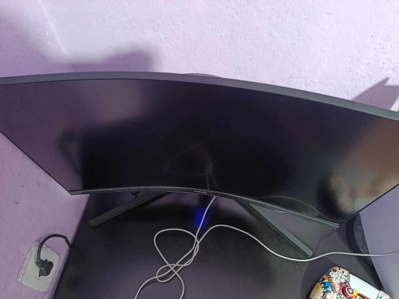 Monitor curvo 27