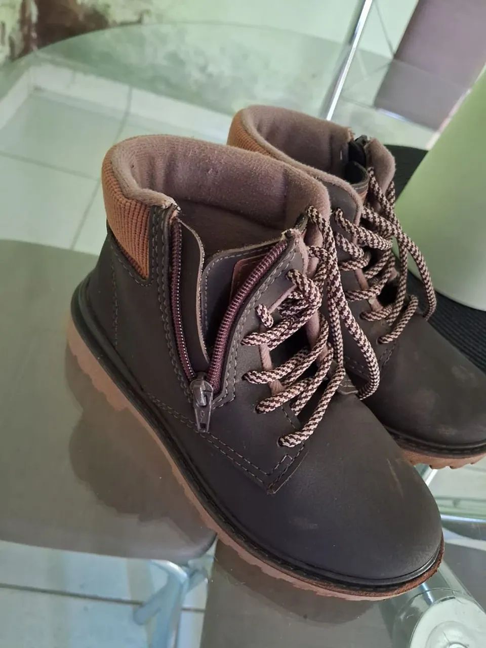 Vendo esses sapatos 