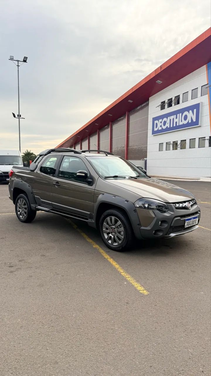 Fiat Strada Adventure1.8/ 1.8 Locker Flex CD 2015 - Foto 5