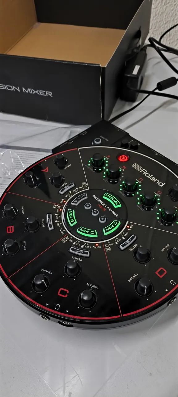 Roland Session Mixer - HS-5 - COMO NOVO, na caixa e funcionando