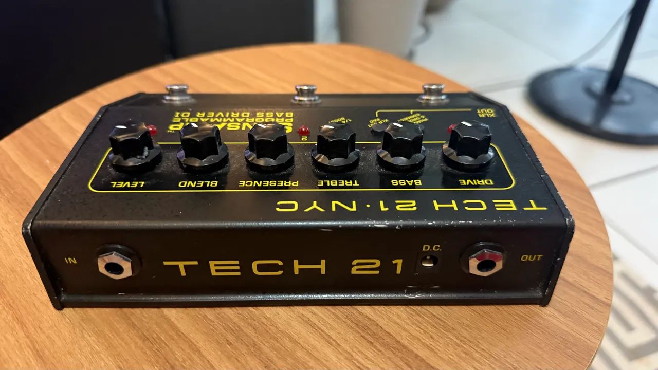 Pedal SansAmp Bass Driver DI (Tech 21 NYC) - Instrumentos musicais