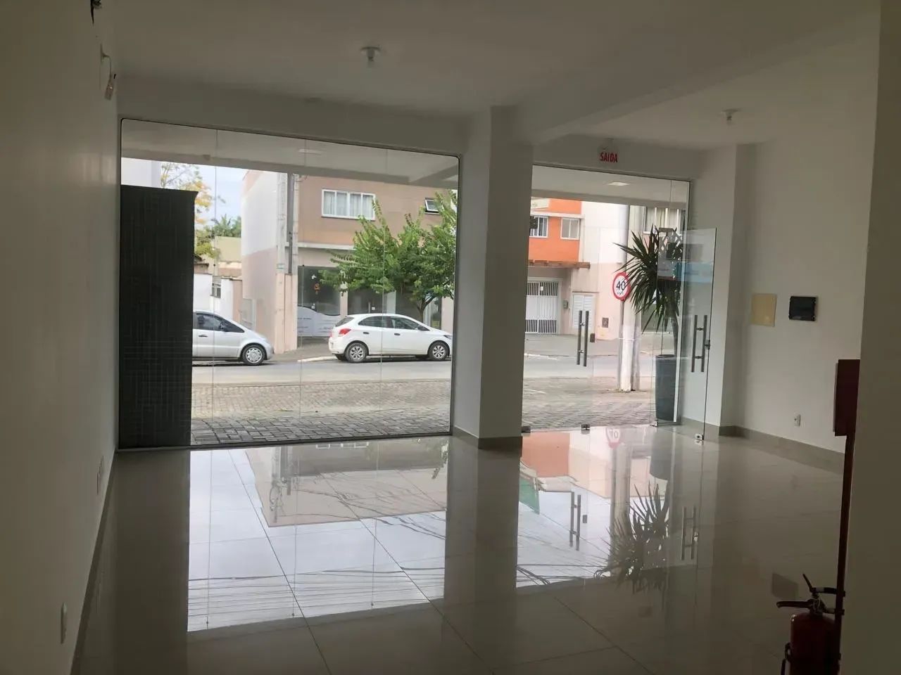 Sala comercial no centro de Indaial/SC - Foto 3