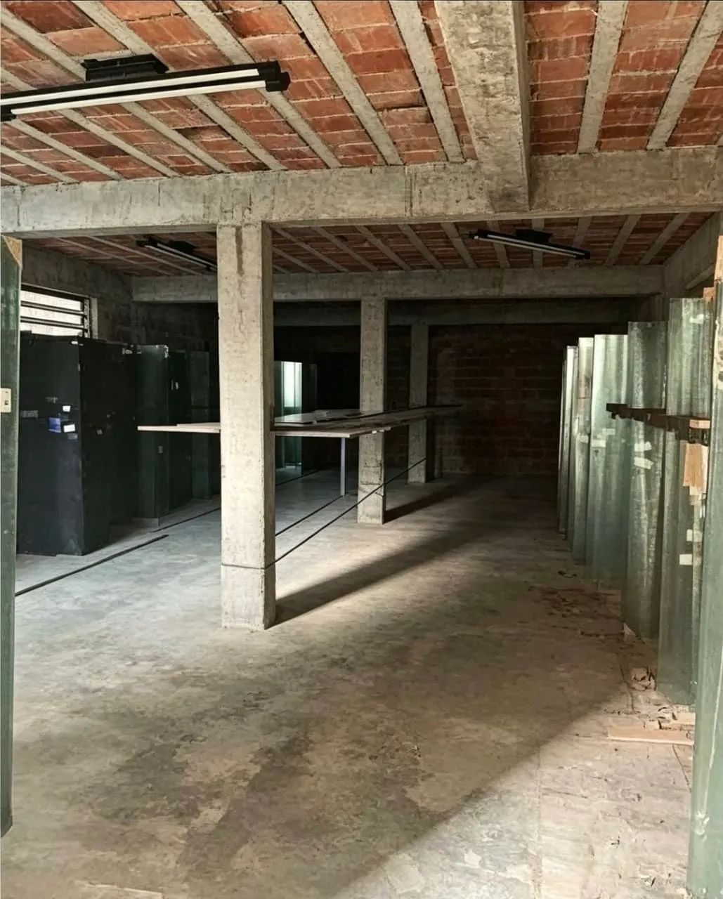 Loja na Rua São Pedro do Piauí, 400  240 m² - Foto 2