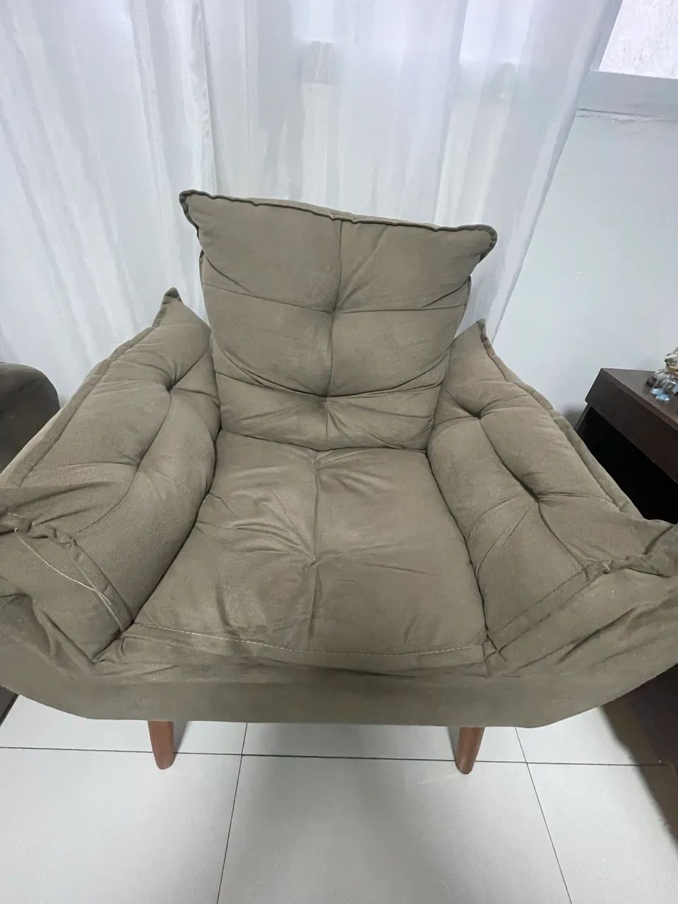 Poltrona Estofada Confortável - Ótimo Estado - R$ 250 - Foto 3
