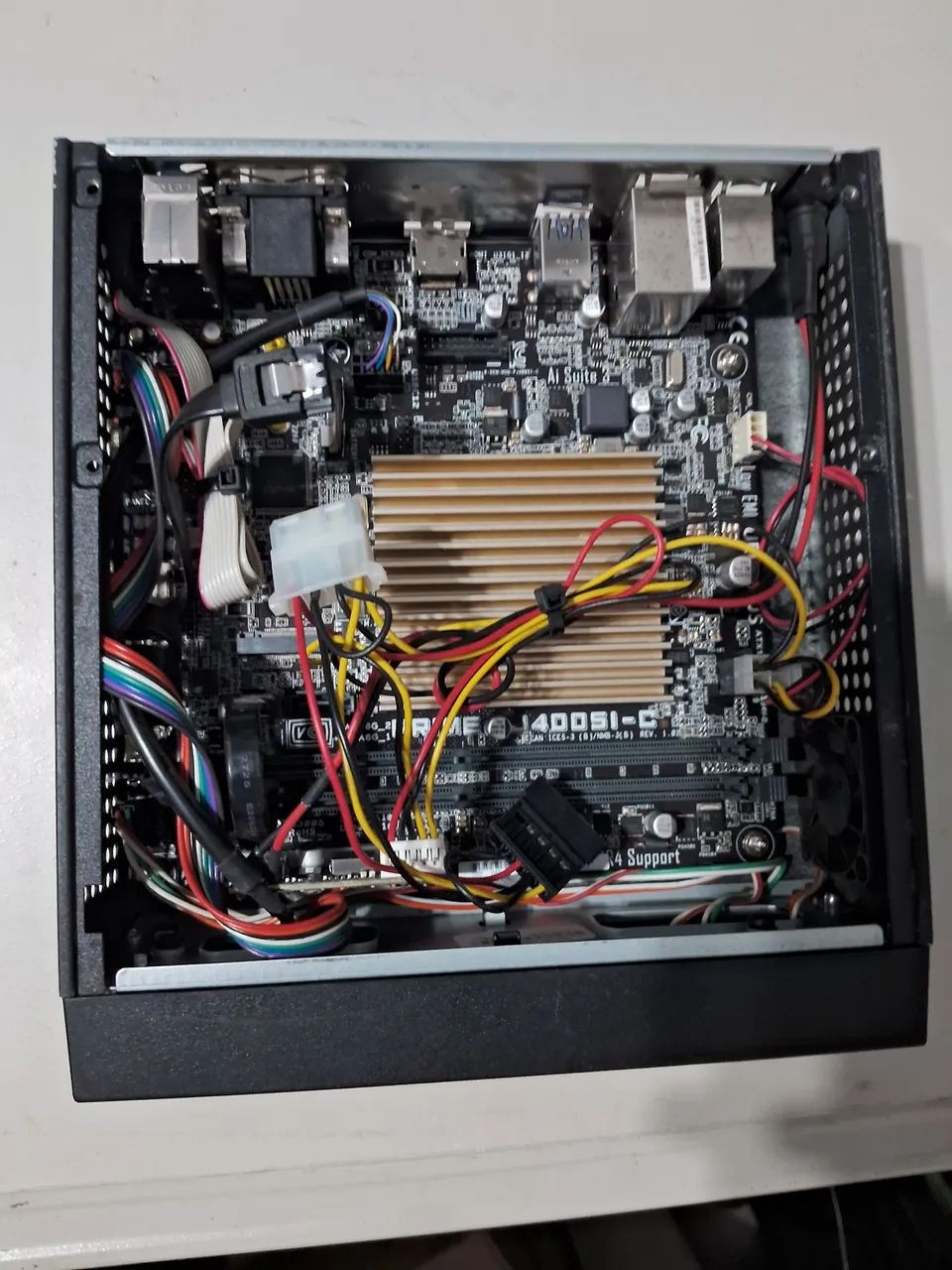 Vendo mini cpu drr4 R$499