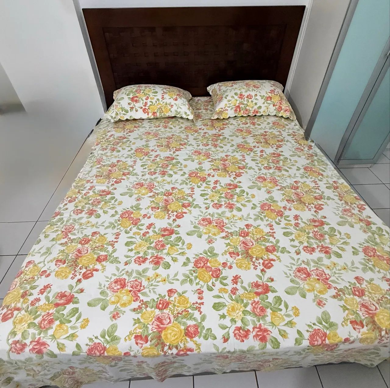 Cama casal em madeira com Colchão TOP  - Foto 2