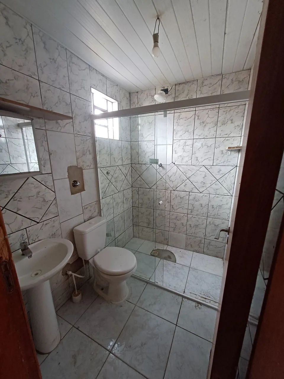 Aluga-se casa no xaxim - Foto 4