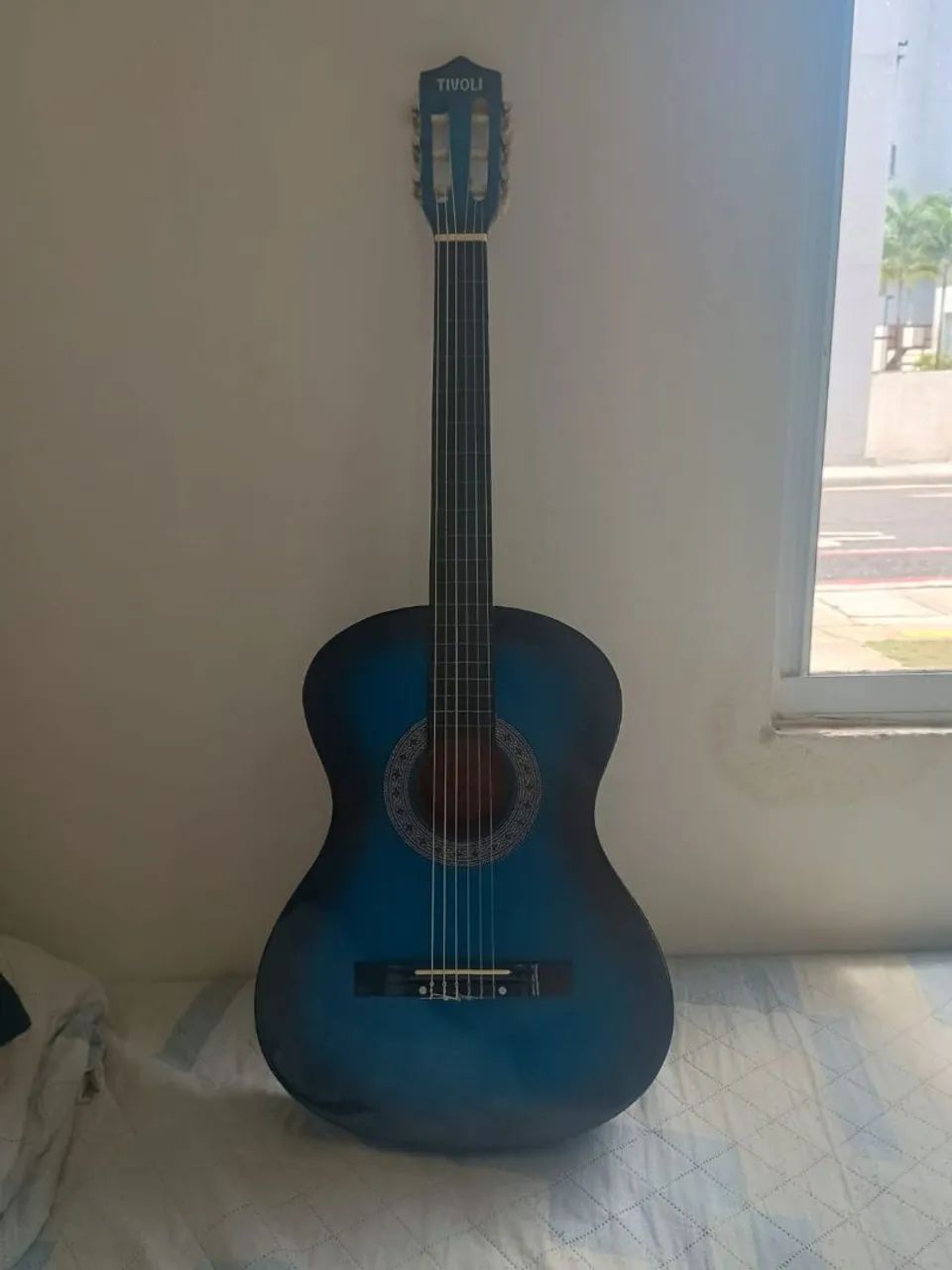Vende-se Violão 