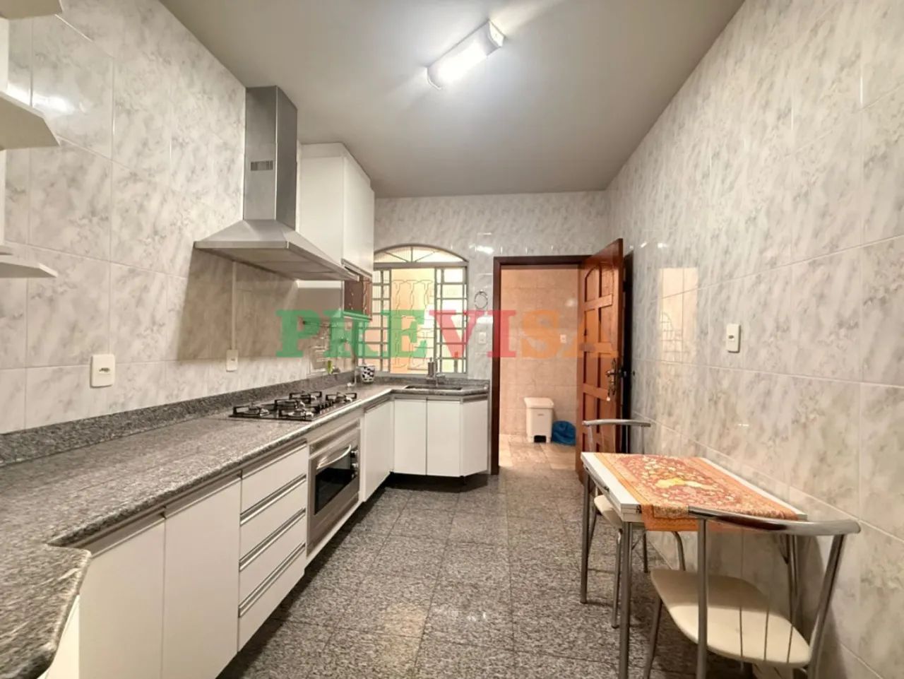 Casa com 4 quartos para alugar em Belo Horizonte - Foto 4