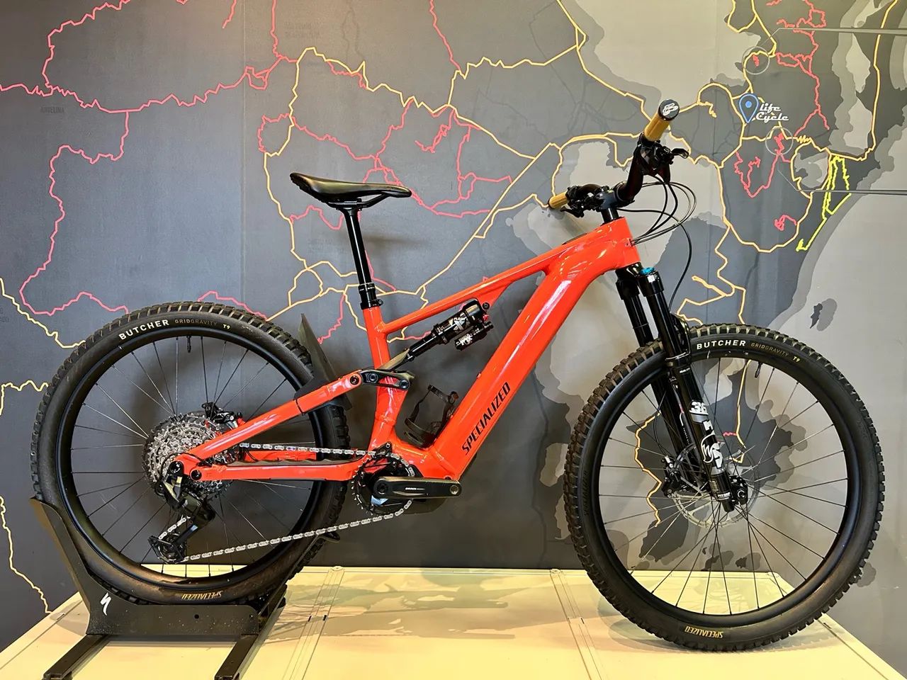 Specialized Levo 4 Comp Alloy e-bike MTB