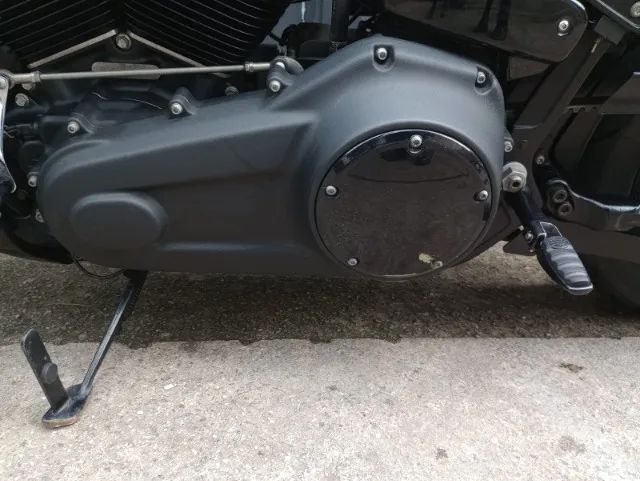 HARLEY DAVIDSON FAT  BOB 2019 - Foto 4