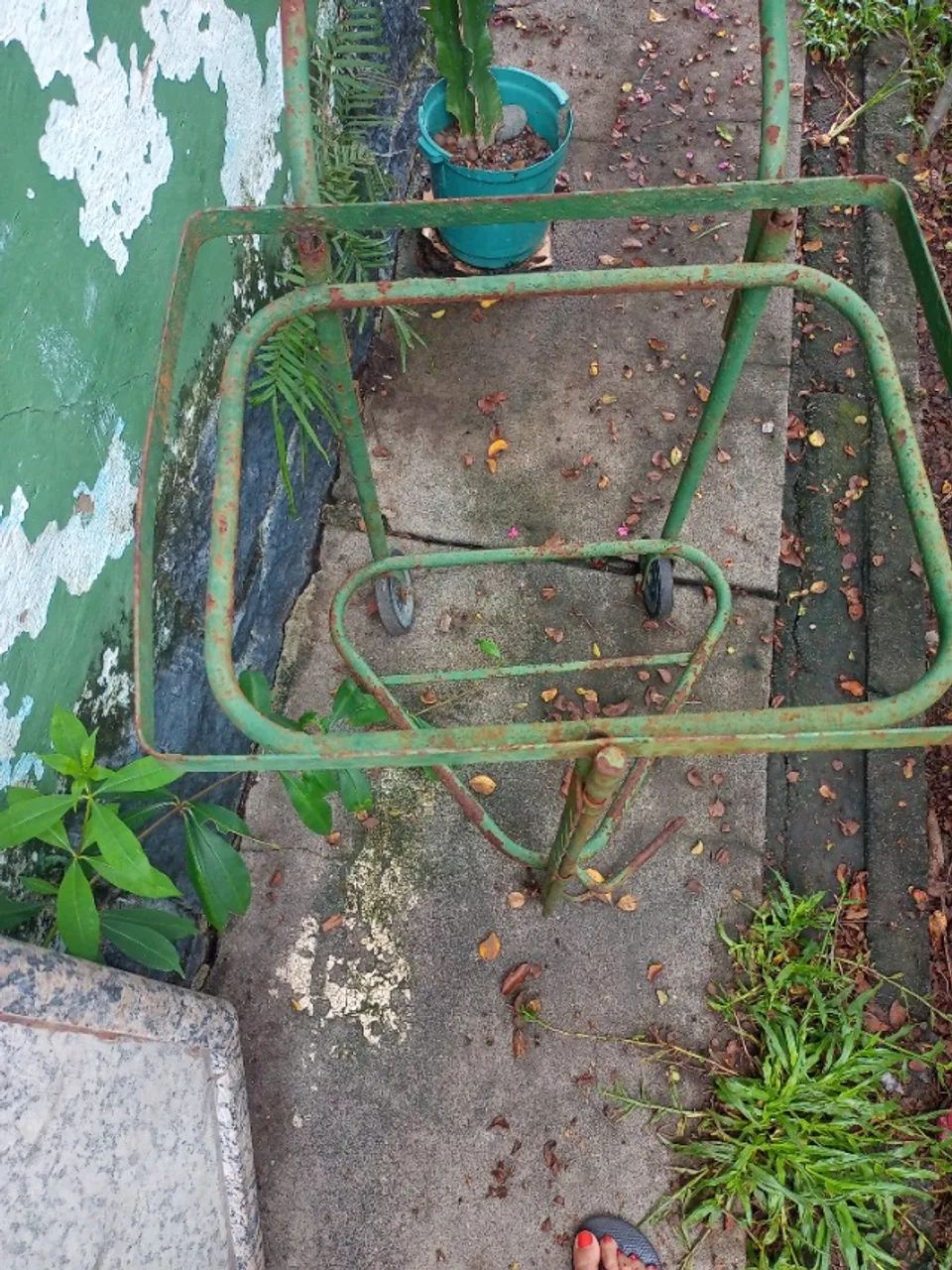 Carrinho para churrasqueira precisa pintura e a cupla - Foto 3
