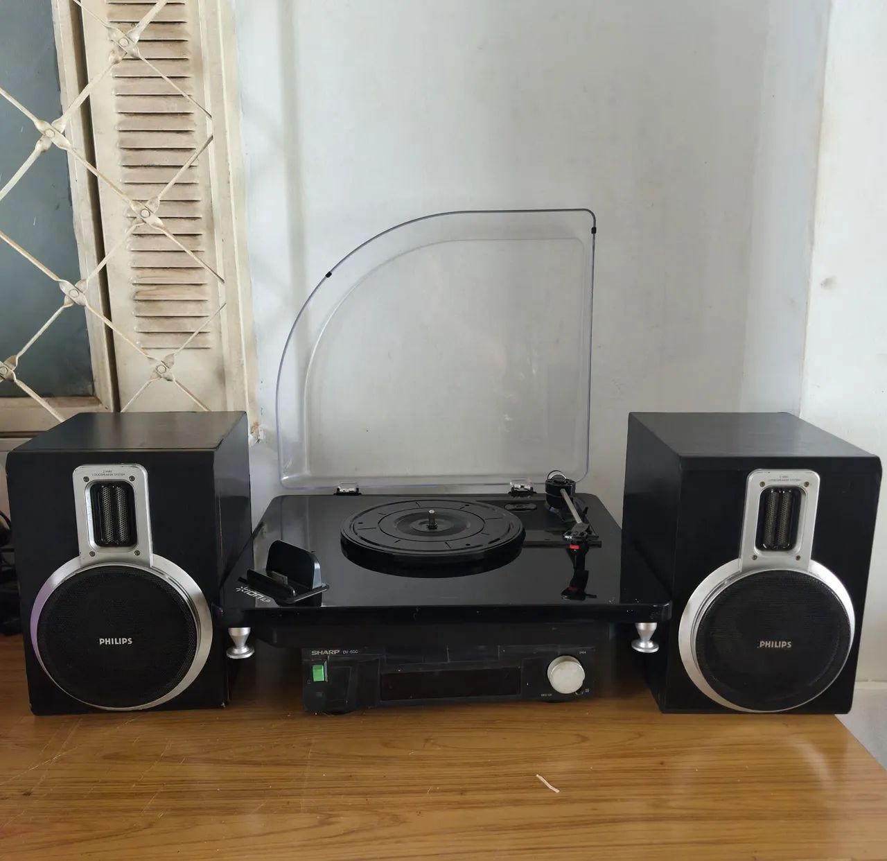 Toca Discos Ion iLP + Amplificador e Caixas - Foto 4