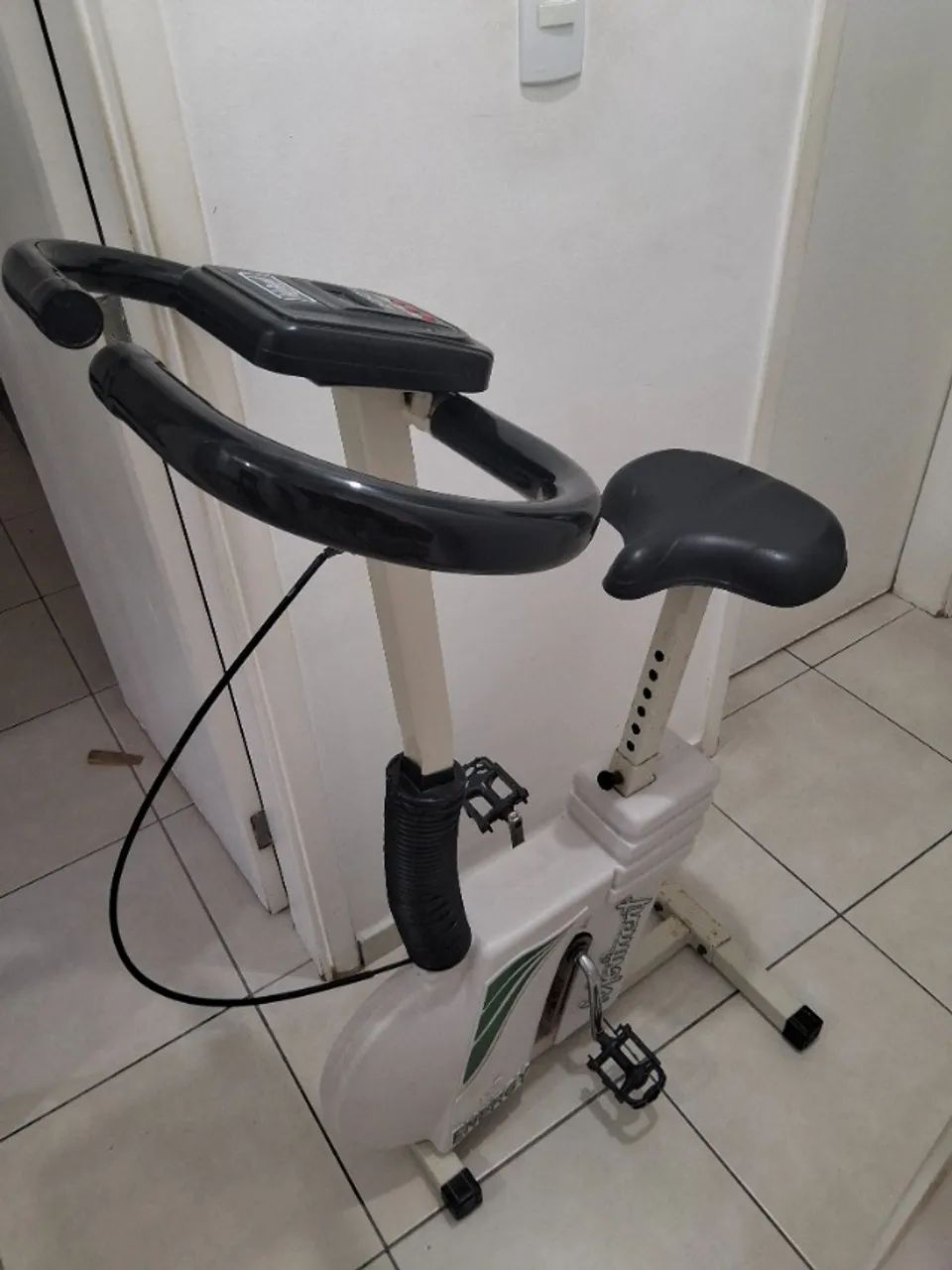 Bicicleta de academia 