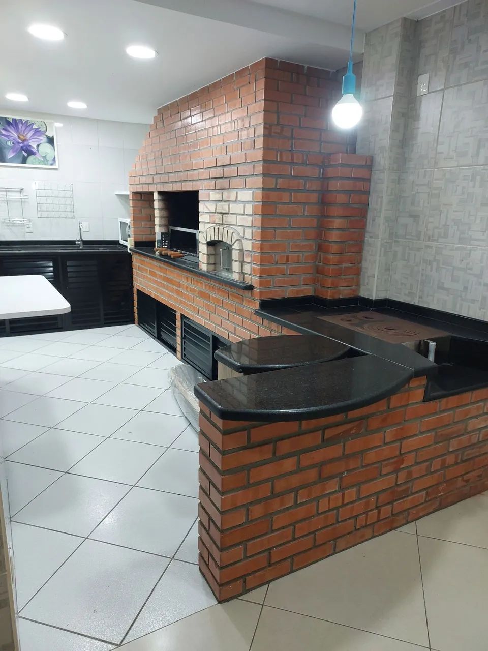 Alugo lindo imóvel com cozinha Gourmet e ótima localização. - Foto 2