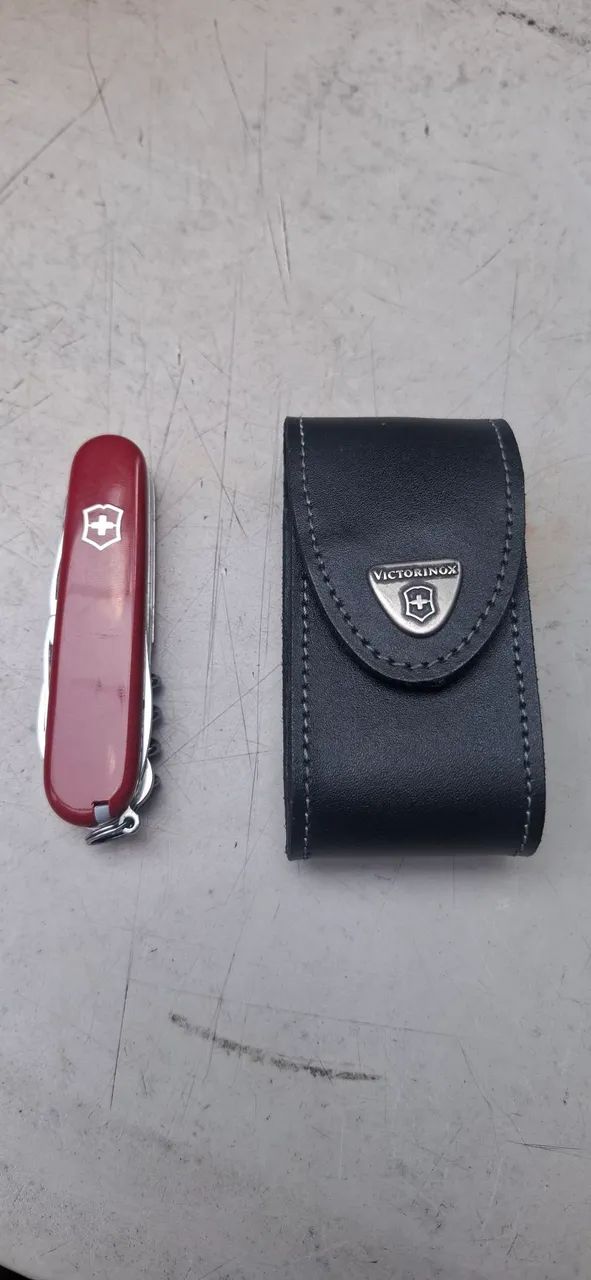 Canivete victorinox com bainha de couro