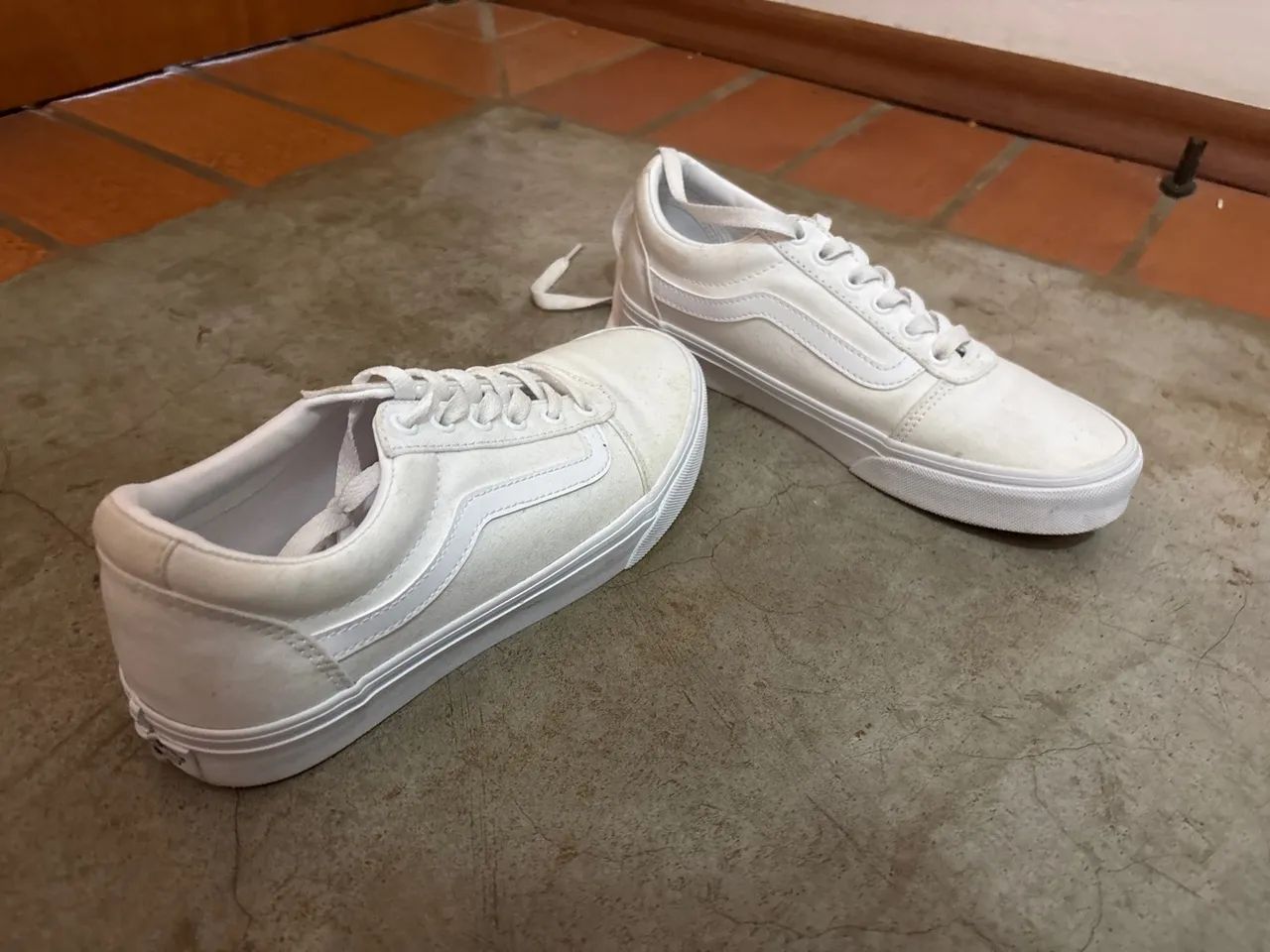 tênis Vans todo branco - Foto 2