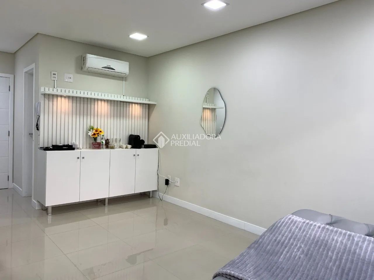 Sala Comercial à Venda no Itacorubi - 27,47m², 1 Vaga e Infraestrutura Completa - Foto 2