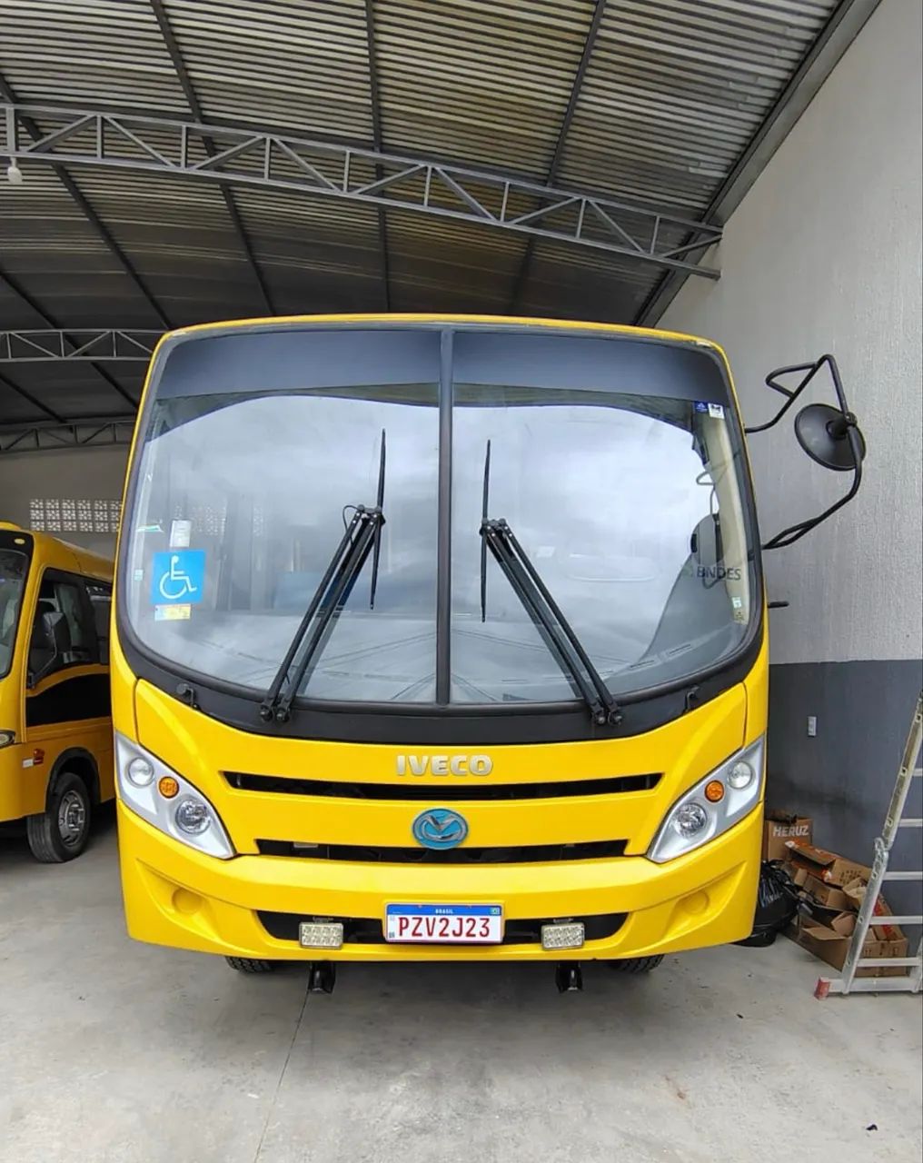 Micro ônibus Iveco 150S21E Mascarelli Granclass ano 2017, para 42 passageiros, em MG - Foto 3