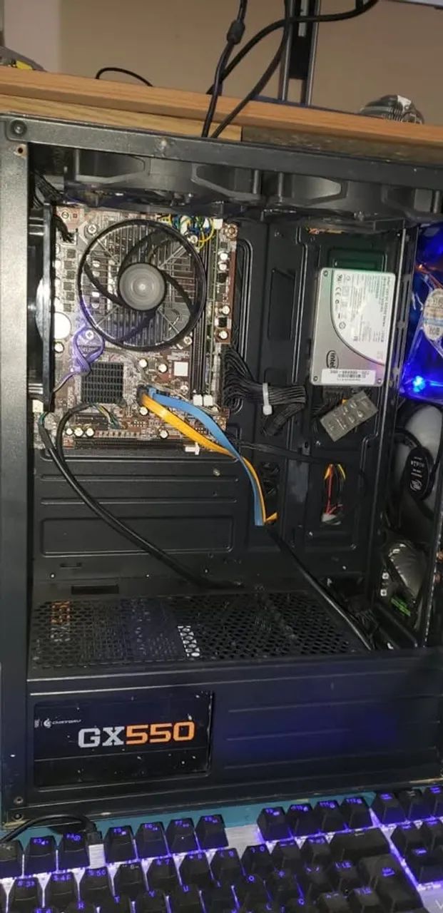 pra vende ligeiro leia a descrição e deixando BEM CLARO É SO A CPU - Foto 3