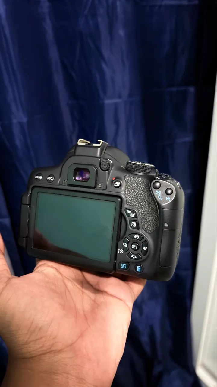 Canon EOS Rebel T6i + Lente 18-55mm | Excelente Estado - Foto 4