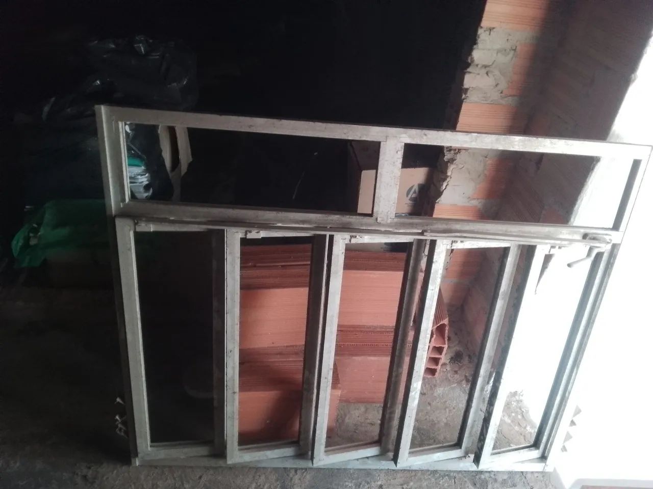 Janela de alumínio 