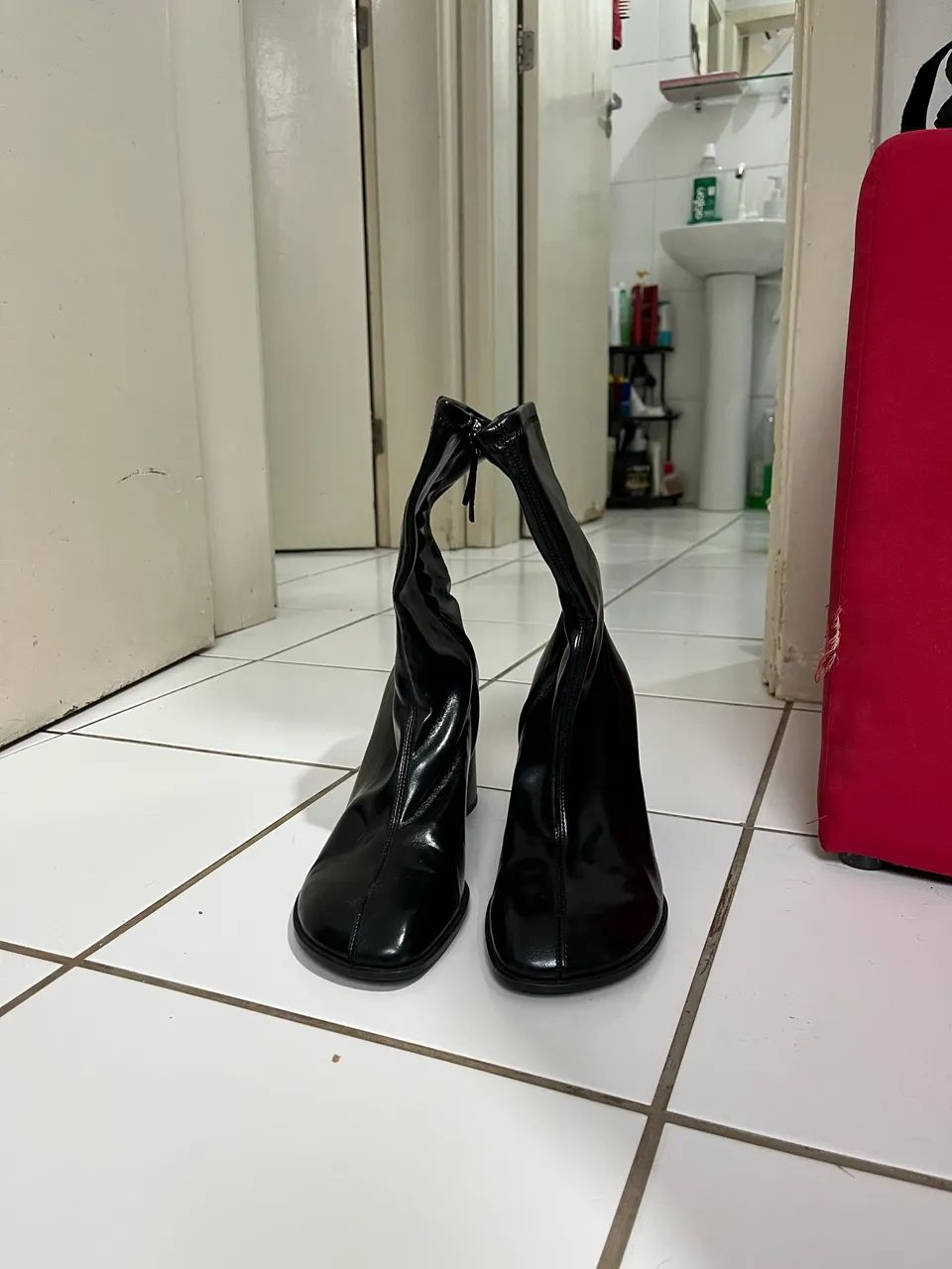 Bota da marca H&M do Peru 