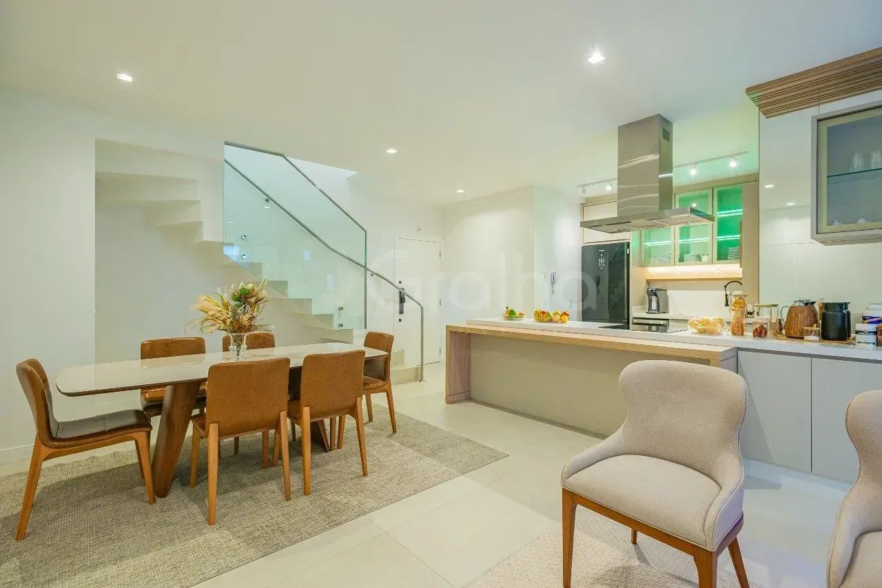 Imóvel para venda possui 185 metros quadrados com 4 quartos em Itacorubi - Florianópolis - - Foto 4