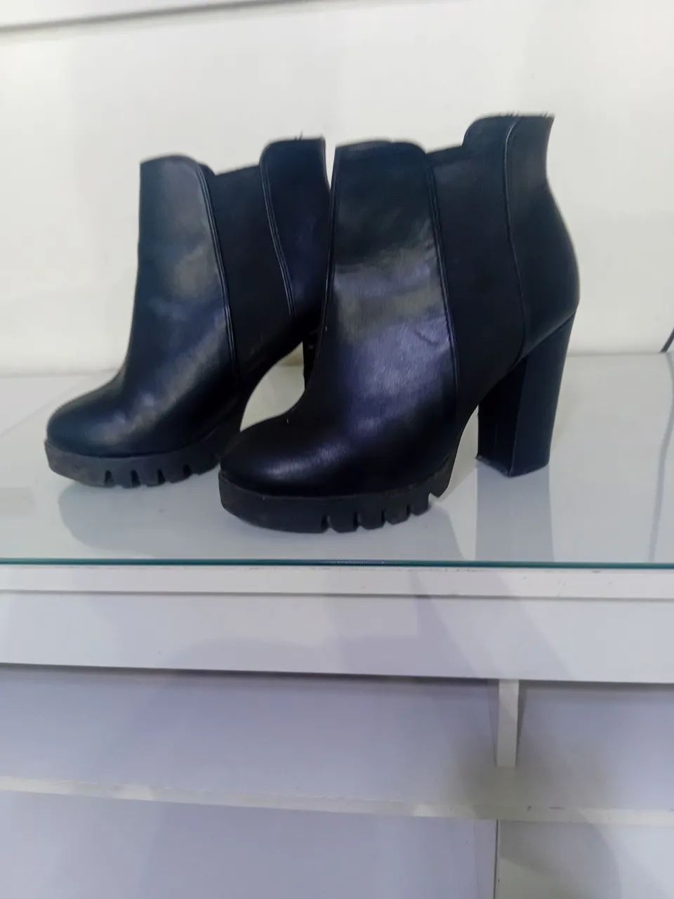 Bota cano curto n 36 - Foto 4