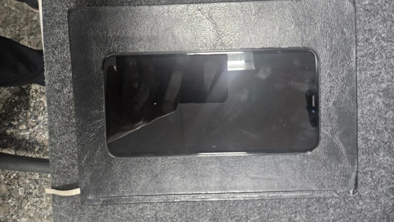 Vende-se IPhone 11pro Max  - Foto 2