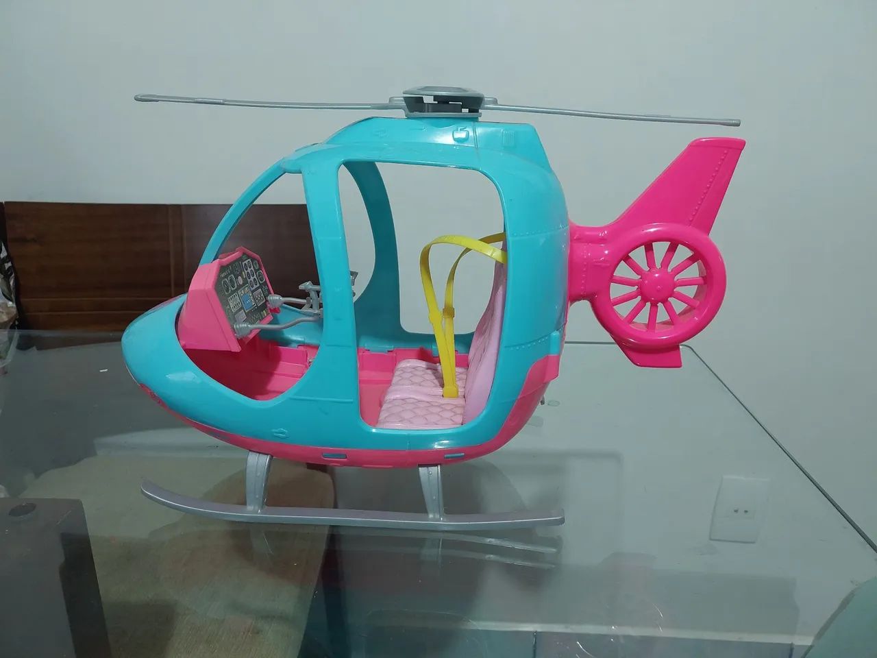 Ambulância e Helicóptero da Barbie