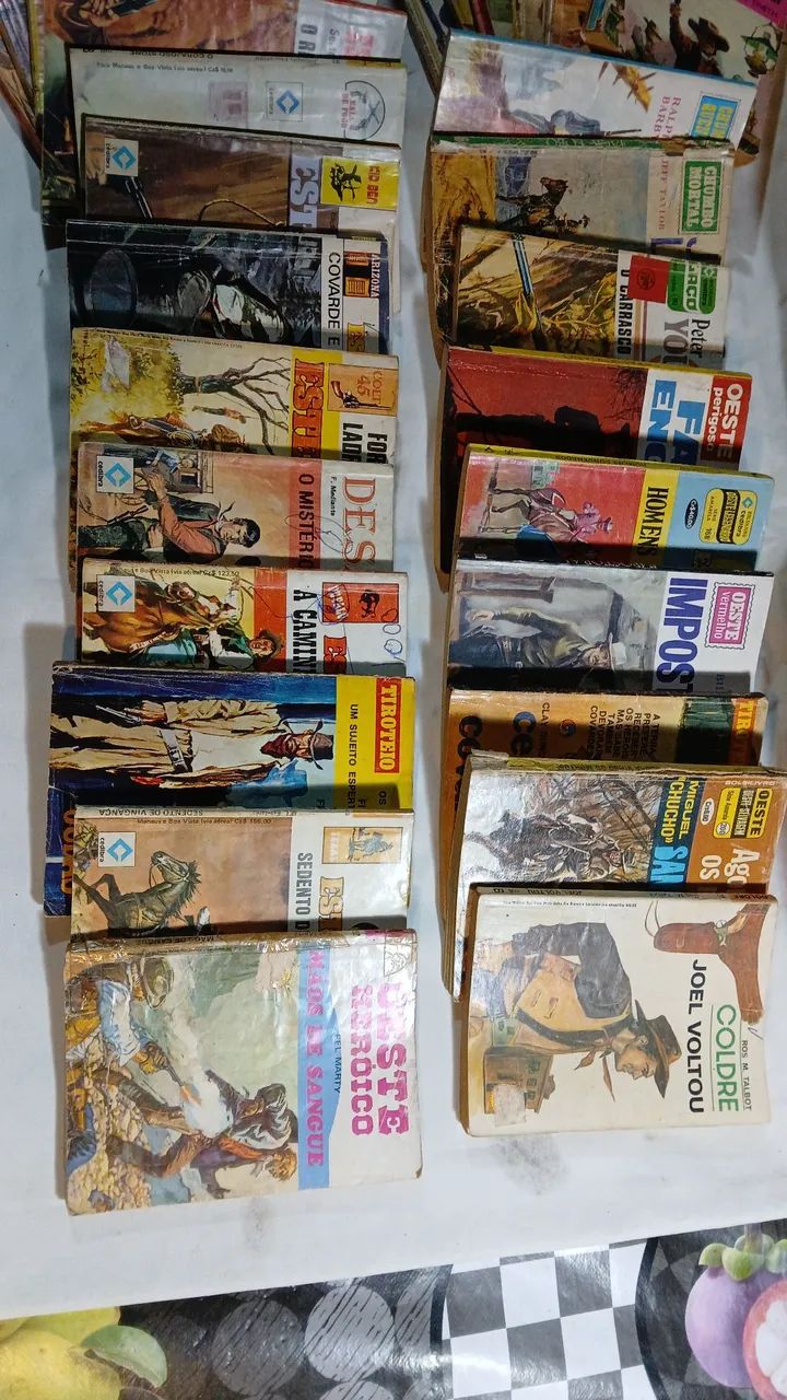 Lote de revistinhas antigas contos do velho oeste.  - Foto 2