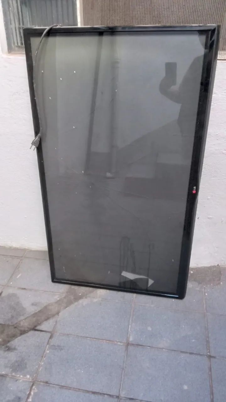 Tv LG plasma 50polegadas para retirada de peças (leia o Anuncio) - Foto 3