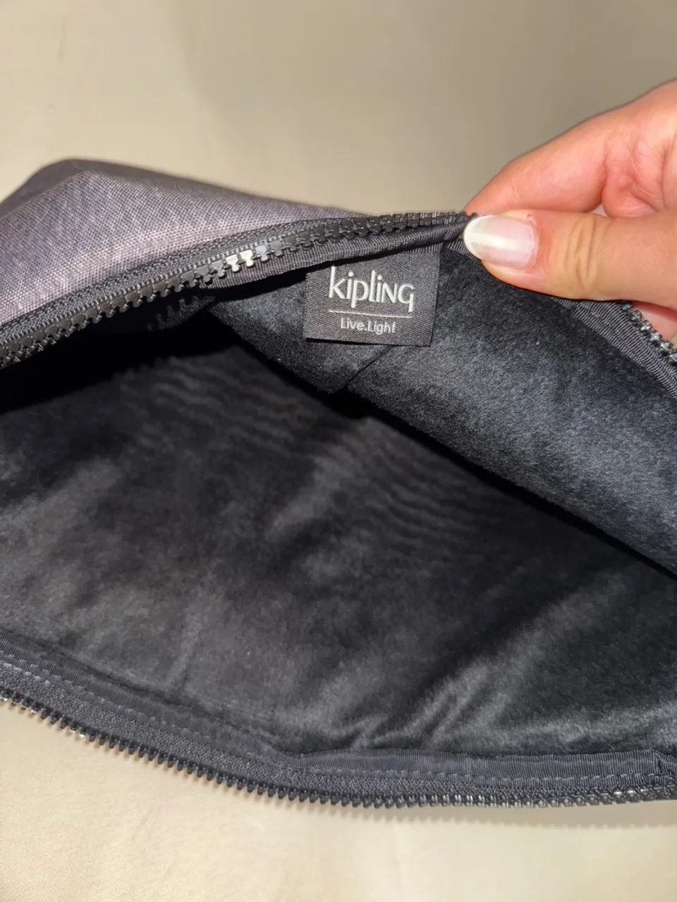 Kipling laptop sleeve403953858338498562